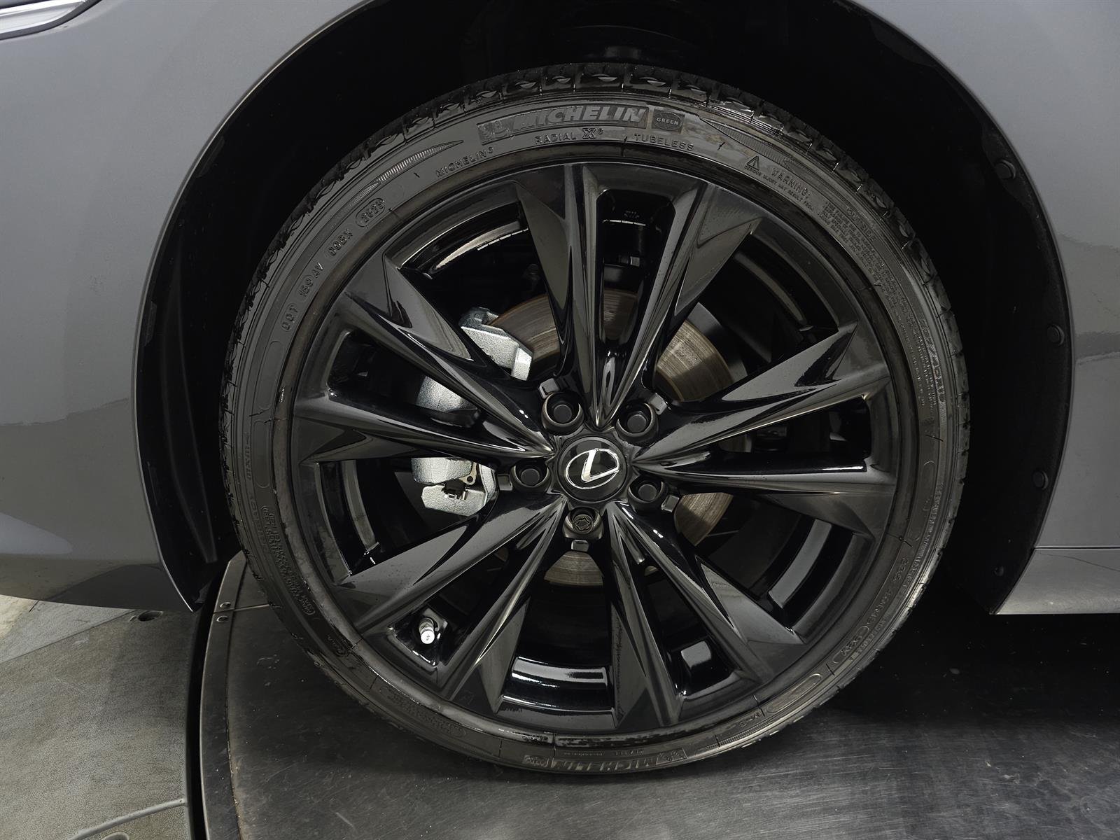 Certified Used 2024 Gray Lexus F SPORT Handling image 13
