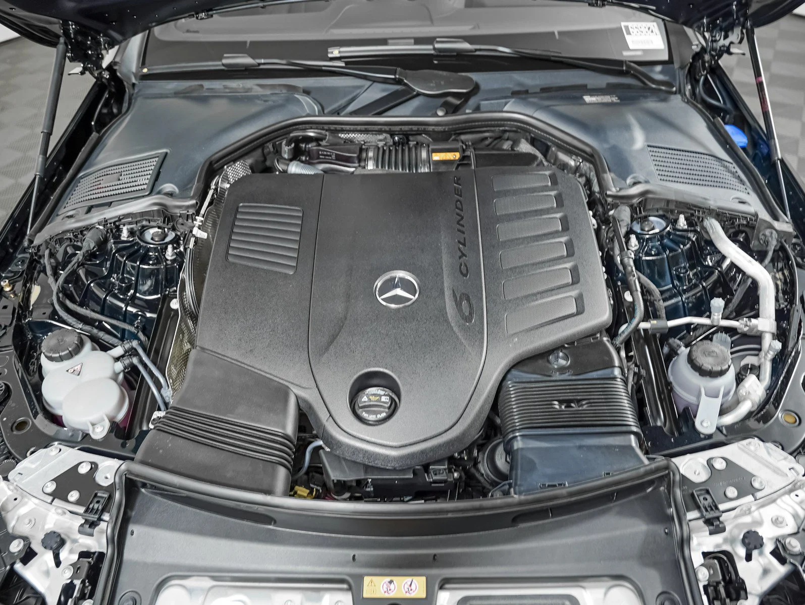 New 2027 Black Mercedes-Benz CLE 450 4MATIC® image 4
