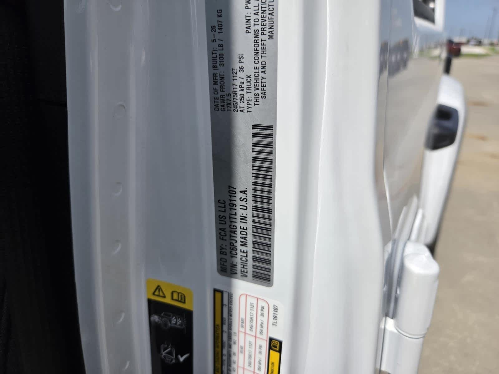 New 2026 Bright White Clear-Coat Exterior Paint Jeep 85th Anniversary Edition image 21