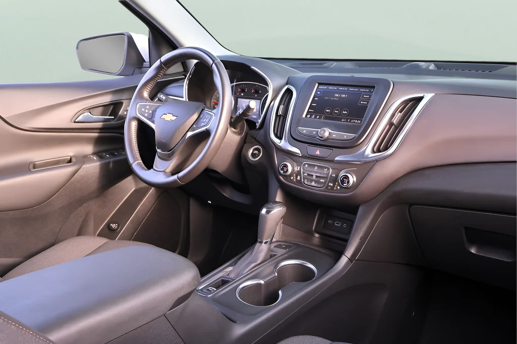 Used 2021 White Chevrolet LT image 20