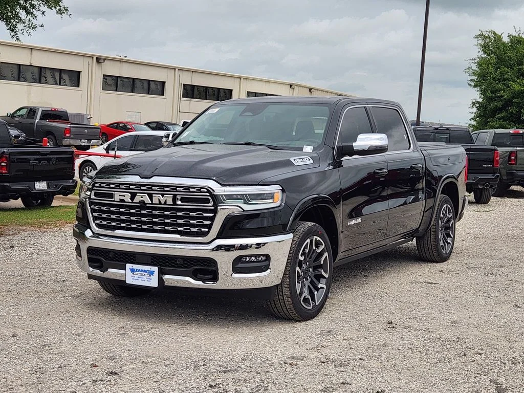 New 2026 Diamond Black Crystal Pearl-Coat Exterior Paint RAM Limited image 2