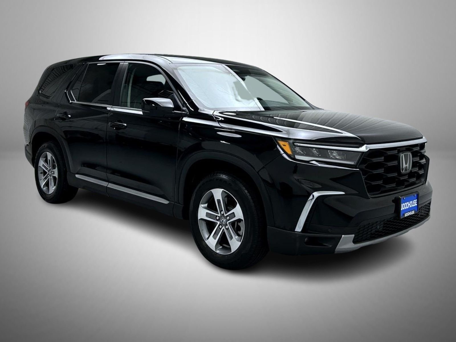 Used 2025 Black Honda EX-L image 3