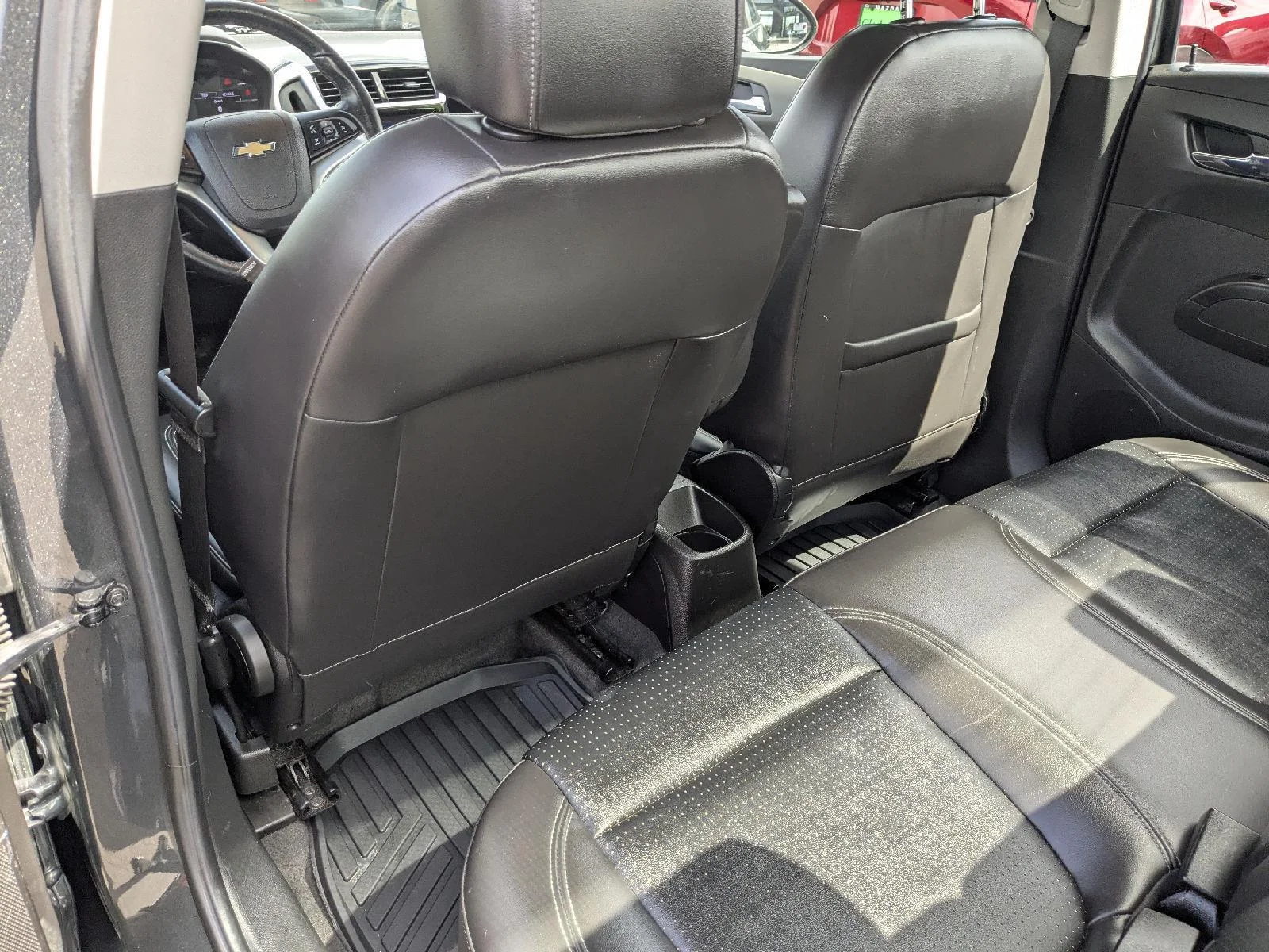 2020 Chevrolet Sonic Premier - Photo 13