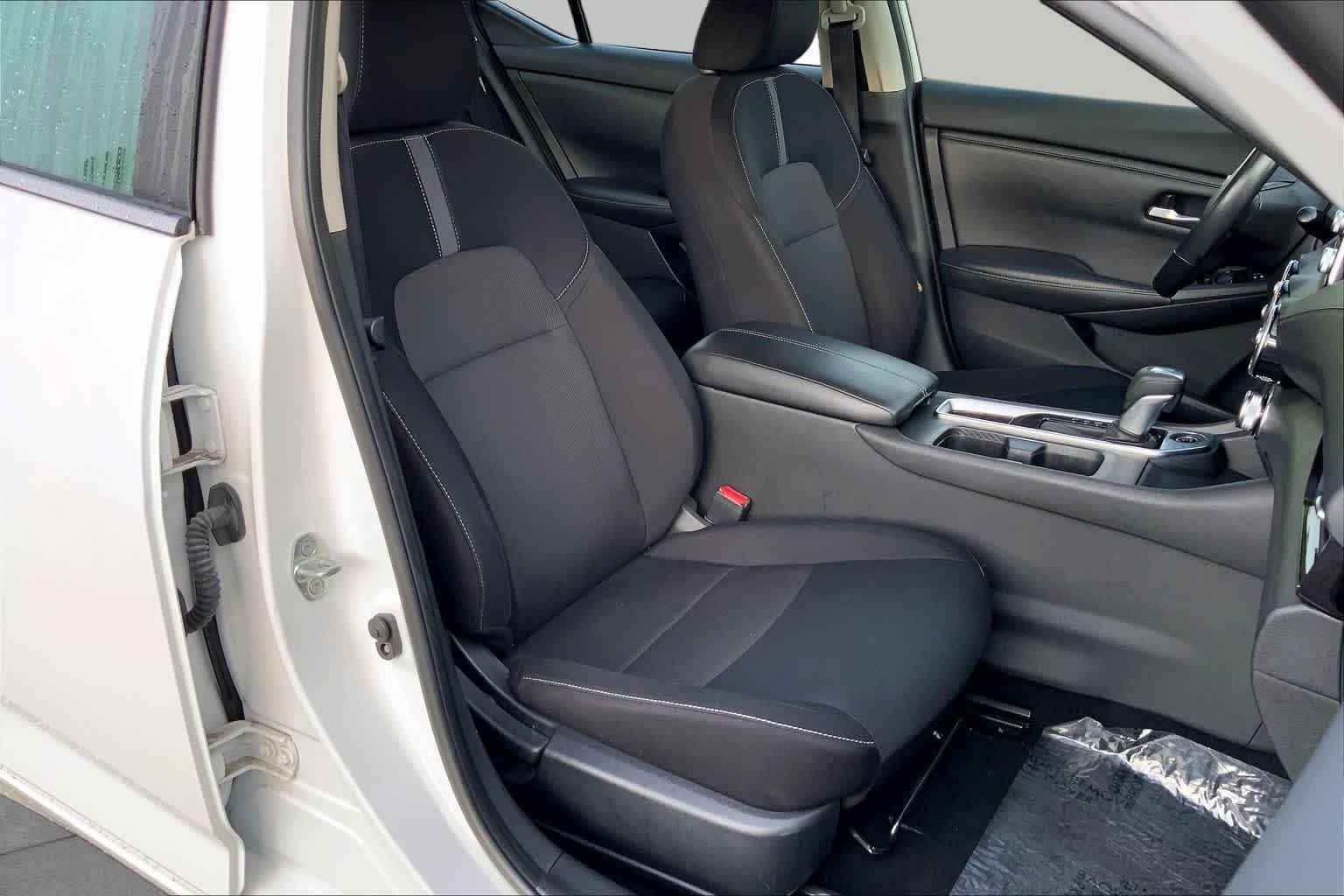 Used 2022 Fresh Powder Nissan SV image 9
