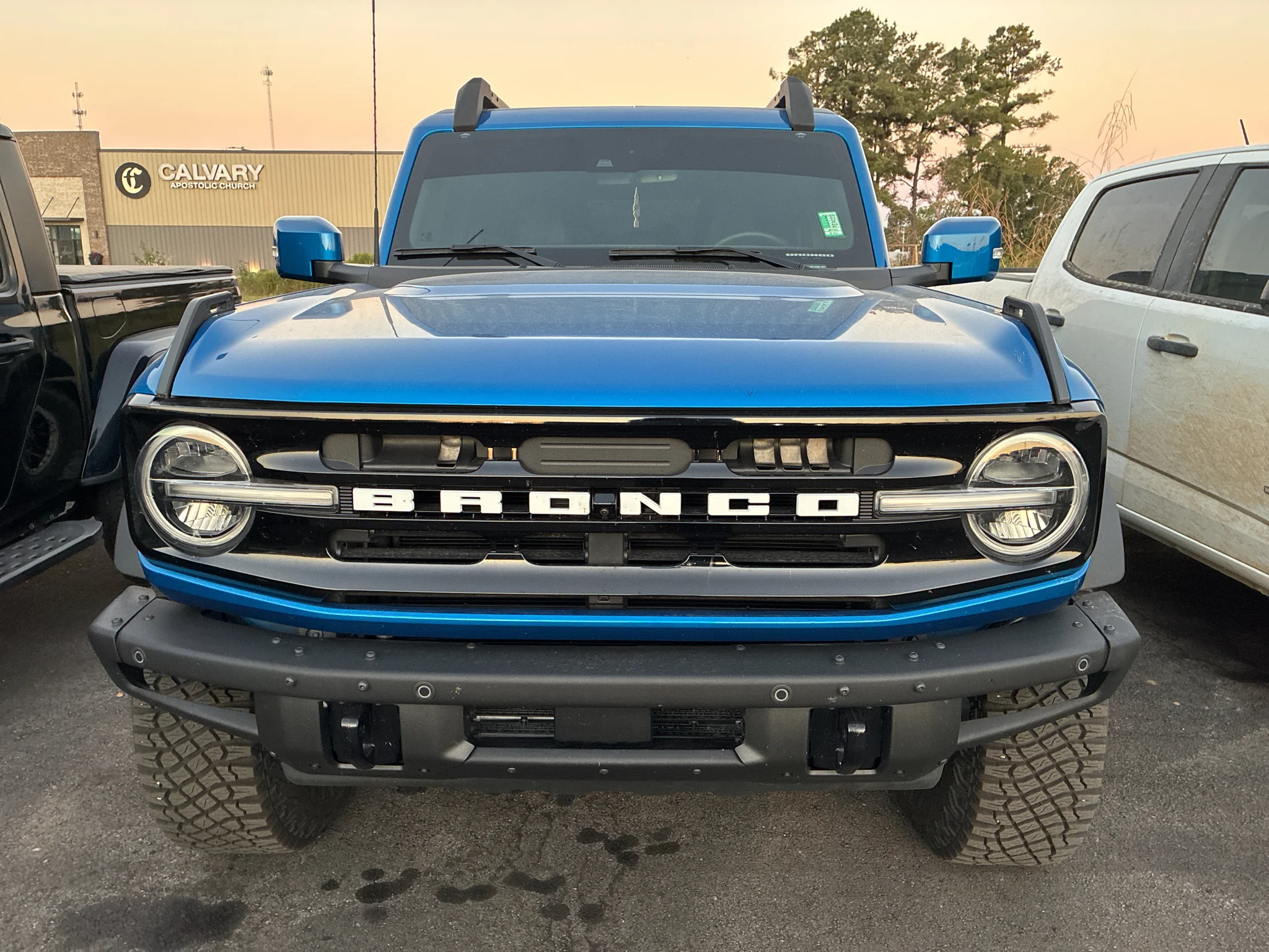 Used 2024 Velocity Blue Metallic Ford Outer Banks image 2