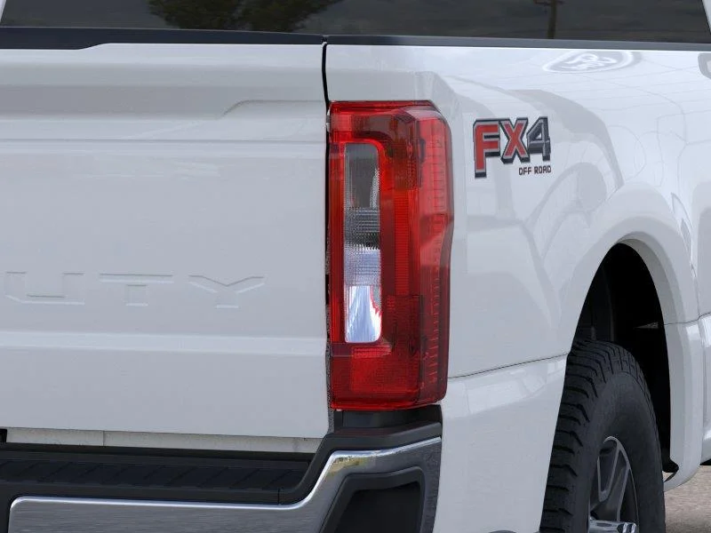 2025 Ford F-350 Super Duty XLT - Photo 21