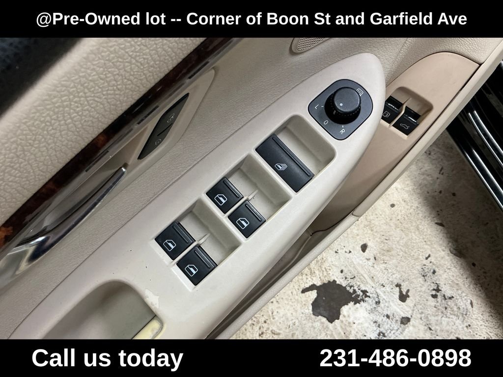 Used 2007  Volkswagen 2.0T image 15