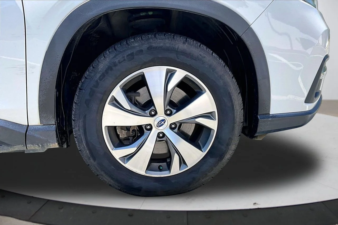 Used 2020 White Subaru Premium image 33