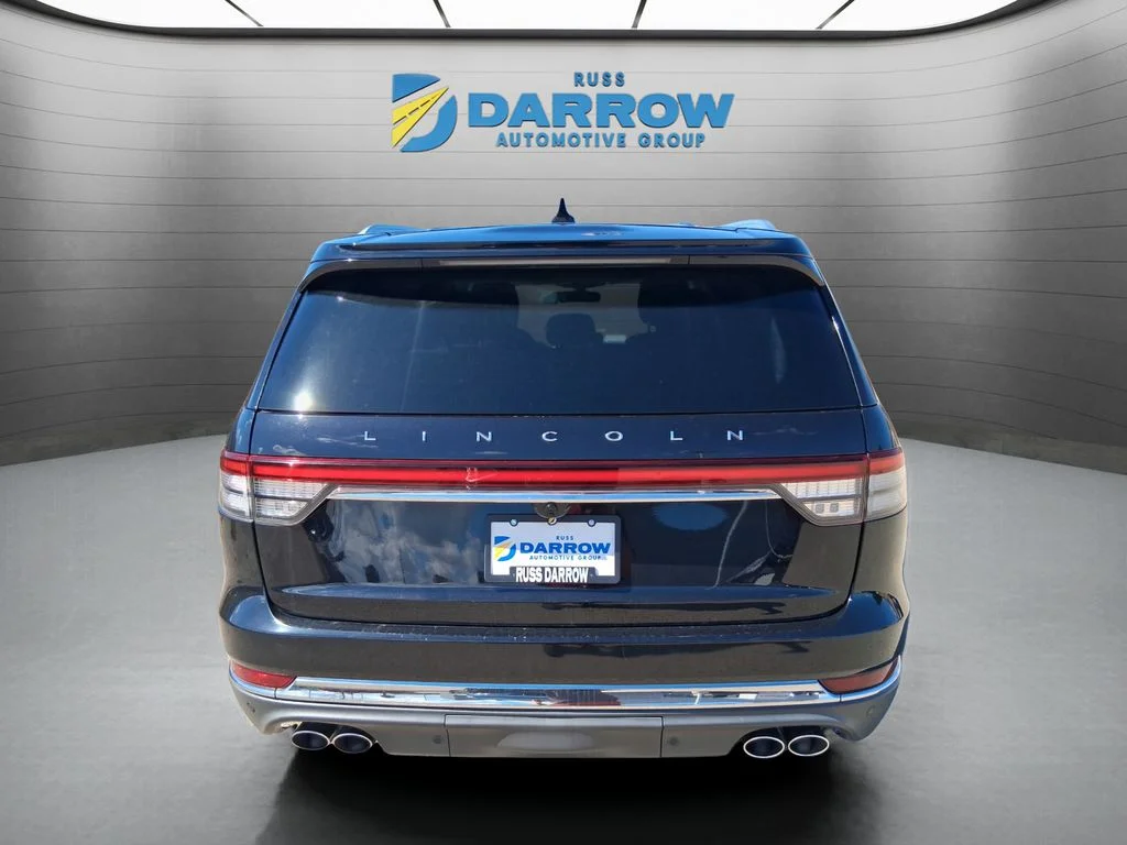 Used 2020 Black Lincoln Reserve image 4