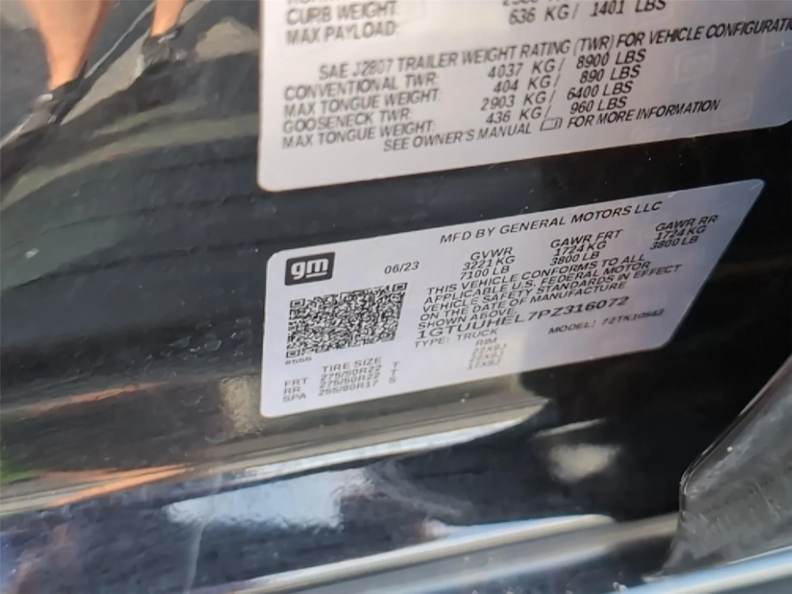 Used 2023 Onyx Black GMC Denali Ultimate image 14