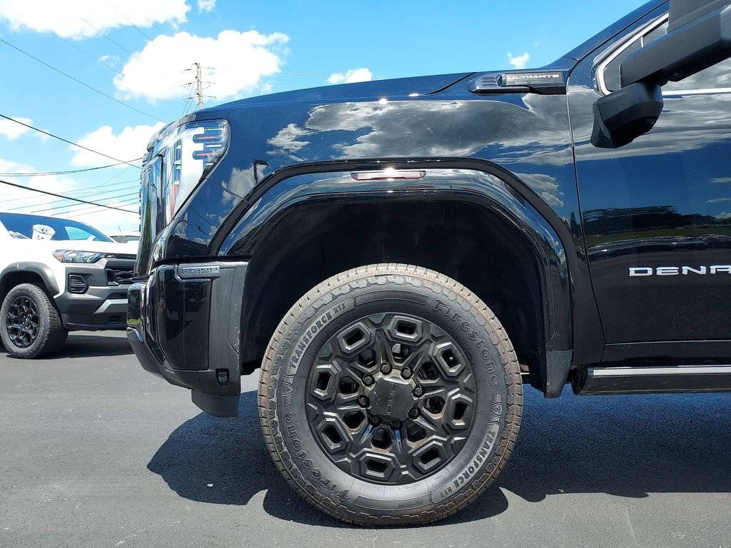 Used 2024 Black GMC Denali Ultimate image 16