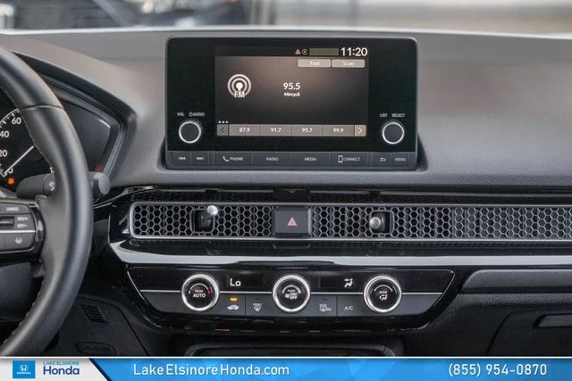 Used 2025 Platinum White Pearl Honda Sport image 20