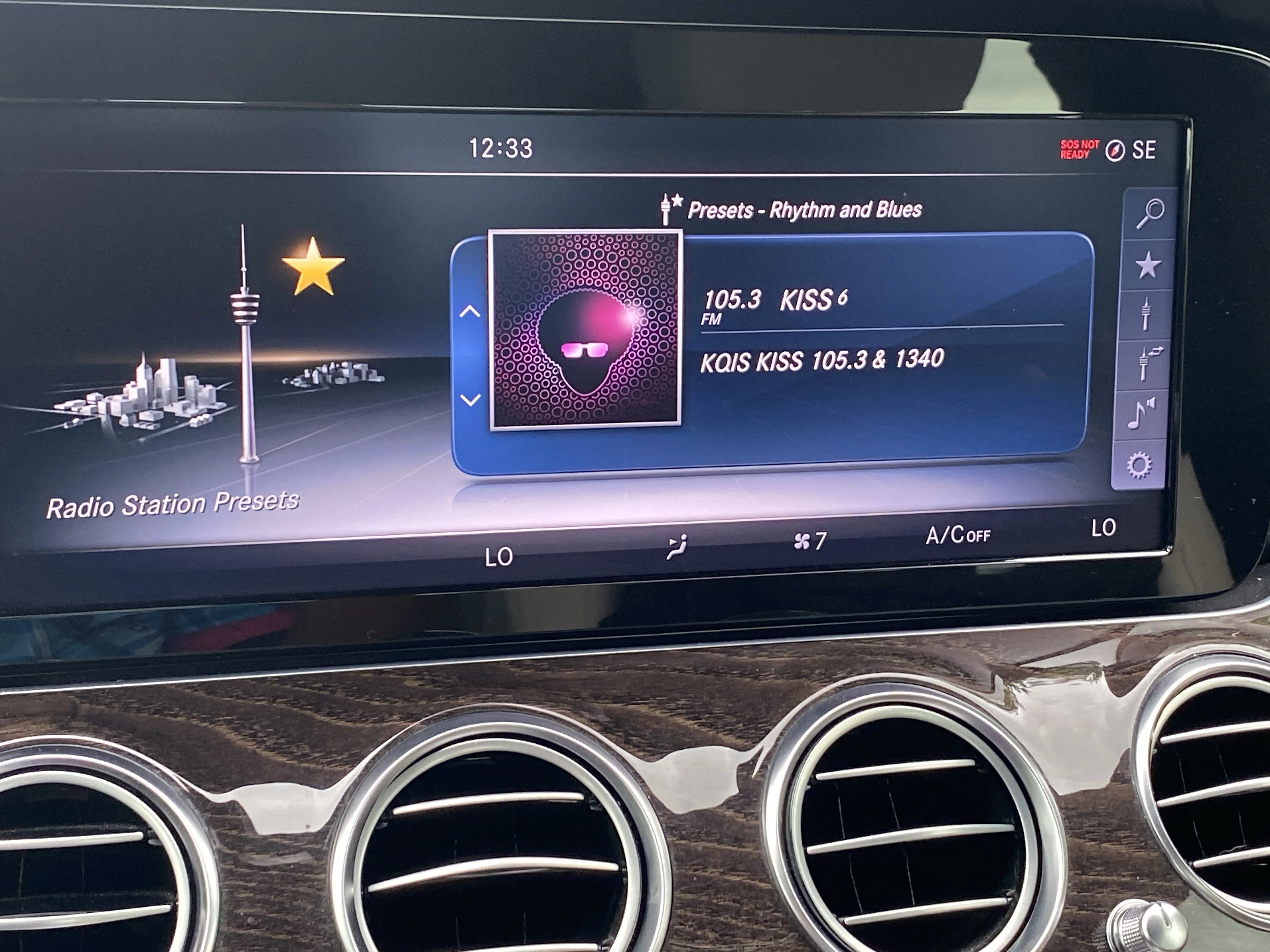 Used 2017  Mercedes-Benz E 300 image 18