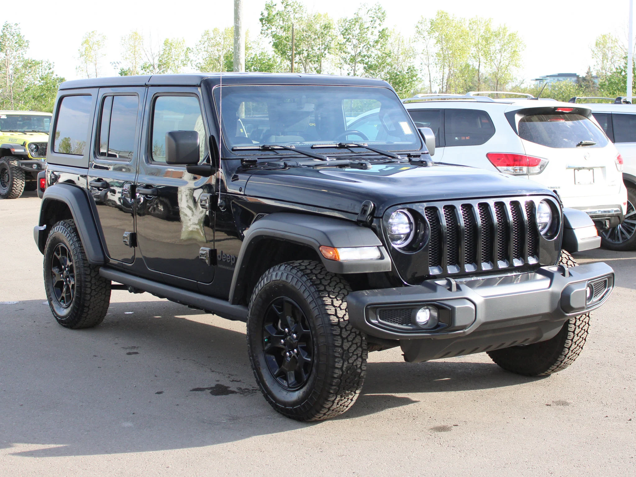 Certified Used 2023 Black Jeep Willys * No Accidents | Manual | V6 | Heated Seats | Apple CarPlay | Backup Camera | Alpine image 9