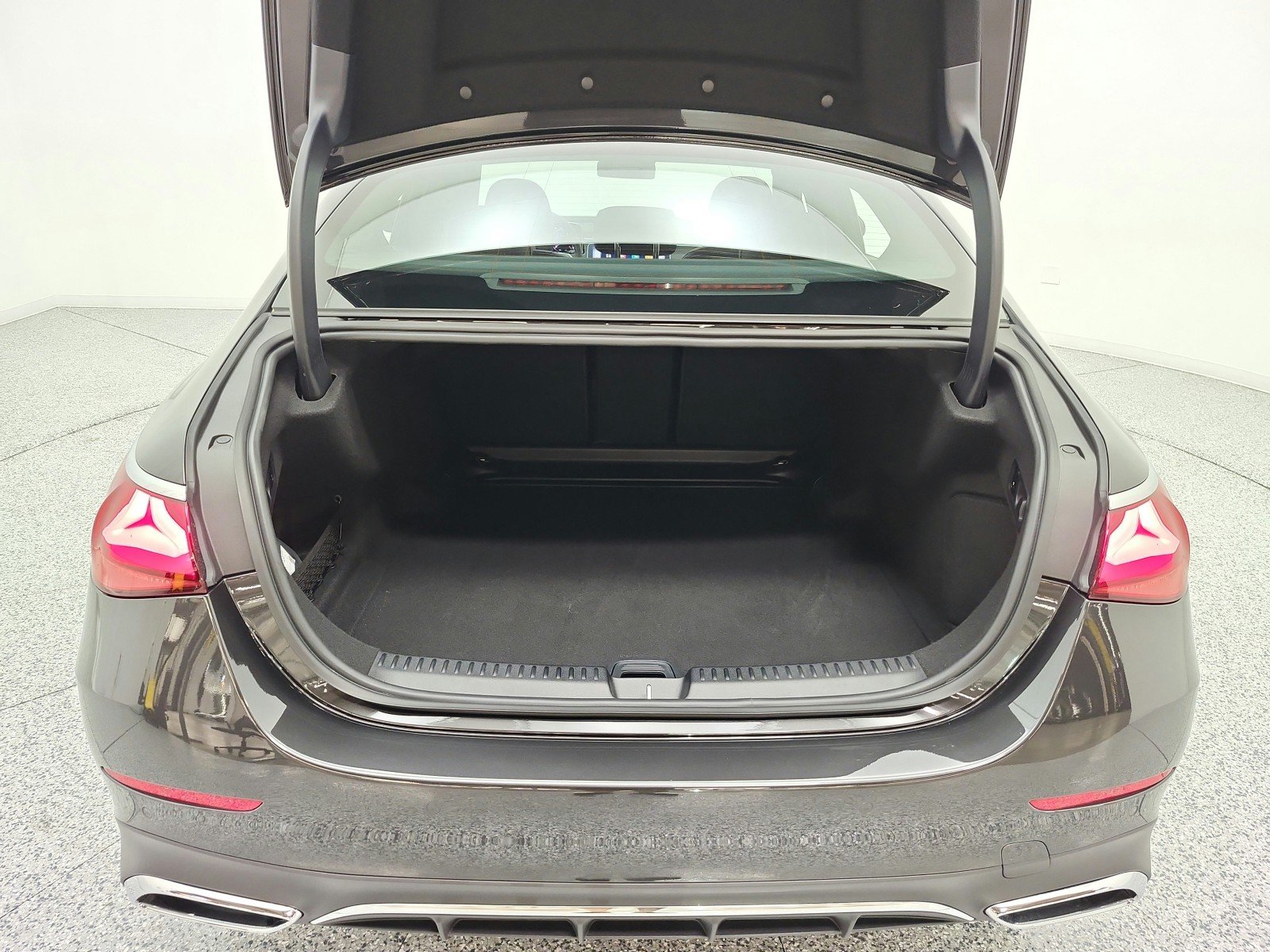 Certified Used 2026 Graphite Grey Metallic Mercedes-Benz E 350 RWD Sedan image 19