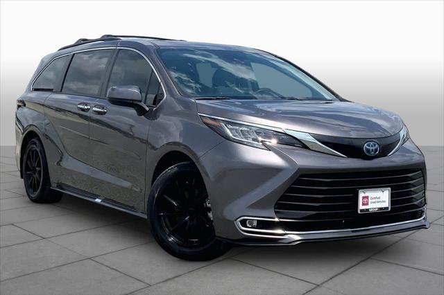 Certified Pre-Owned 2022 Toyota SIENNA XLE