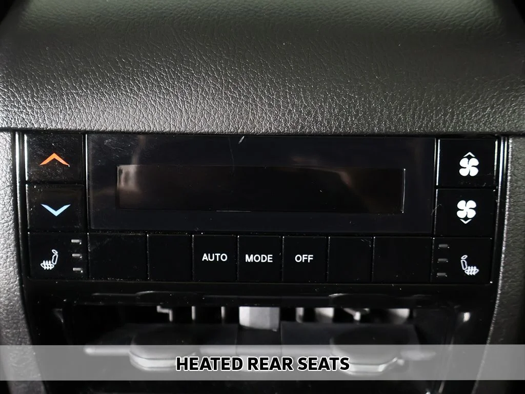 Used 2022 Gray Jeep Limited image 10