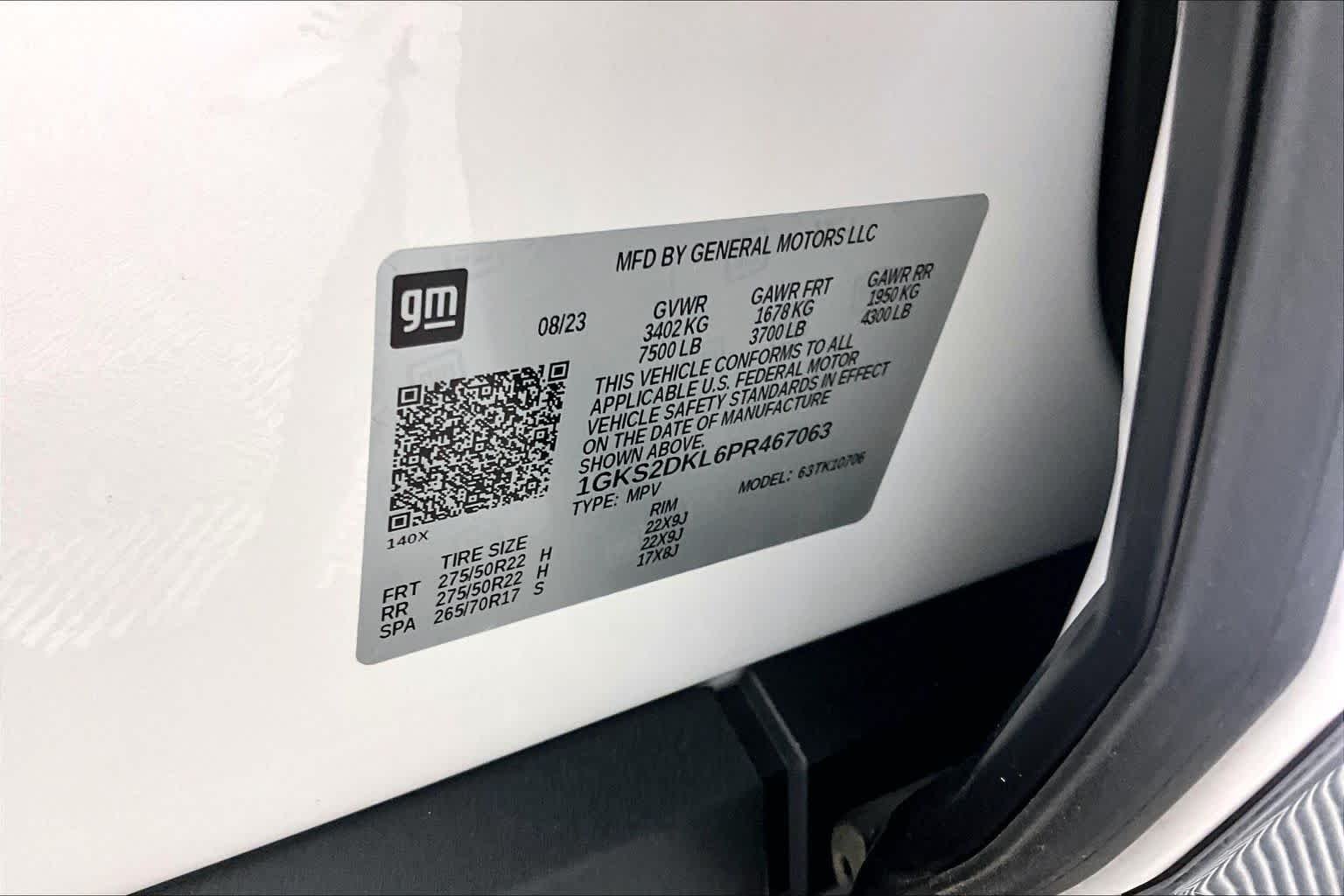 Used 2023 White Frost Tricoat GMC Denali image 34