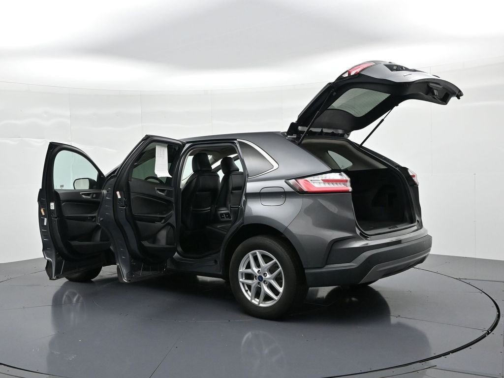 Used 2022 Gray Metallic Ford SEL image 24