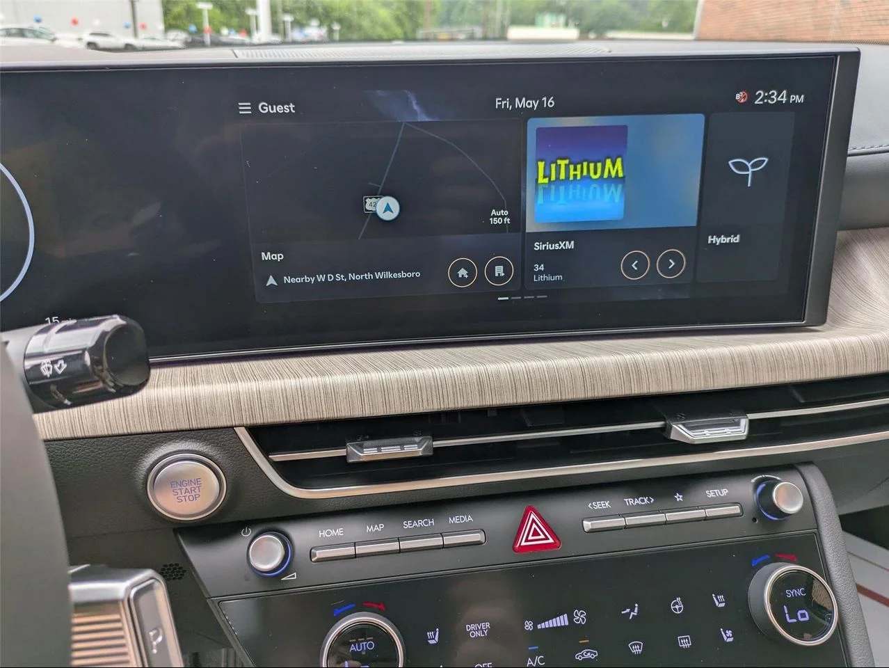 2025 Hyundai Sonata Hybrid Limited - Photo 18