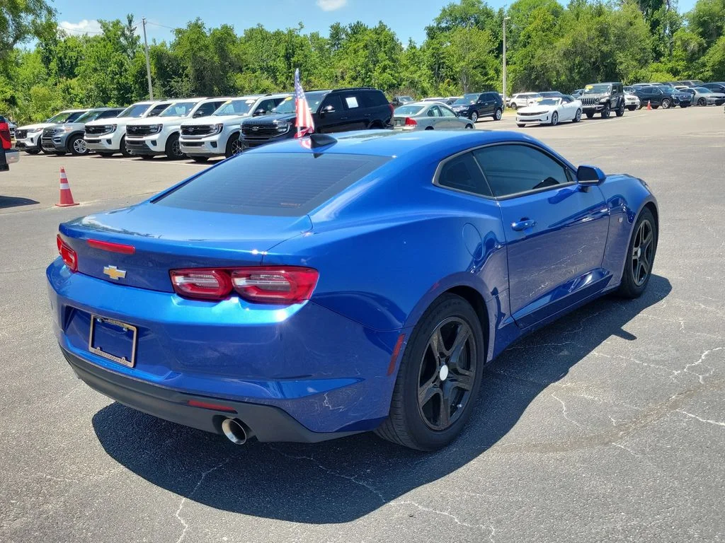 Certified Used 2023 Blue Chevrolet 1LT image 6