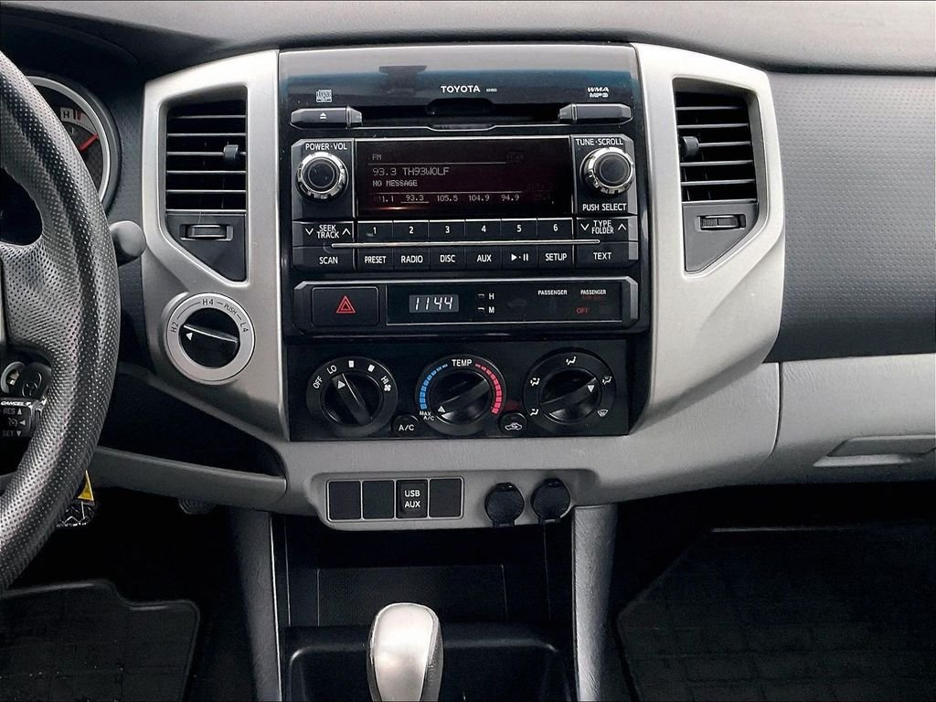 Used 2012 Silver Toyota Base image 18