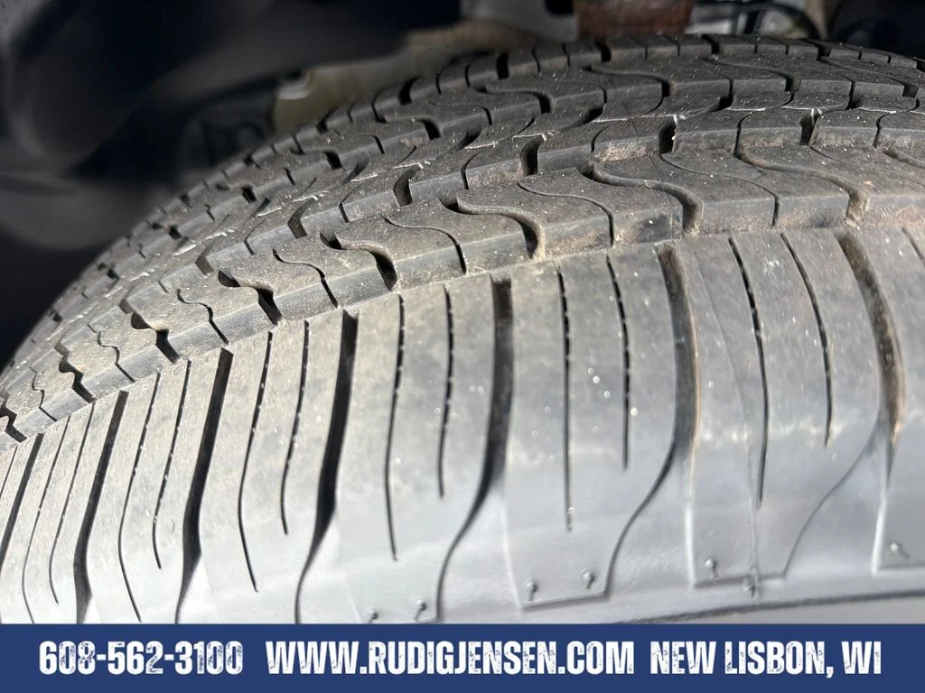 Used 2016 Gray Jeep Trailhawk image 28