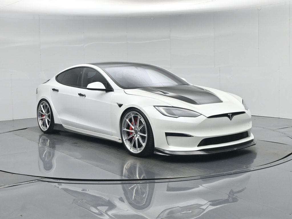 Used 2022 White Tesla Plaid image 55