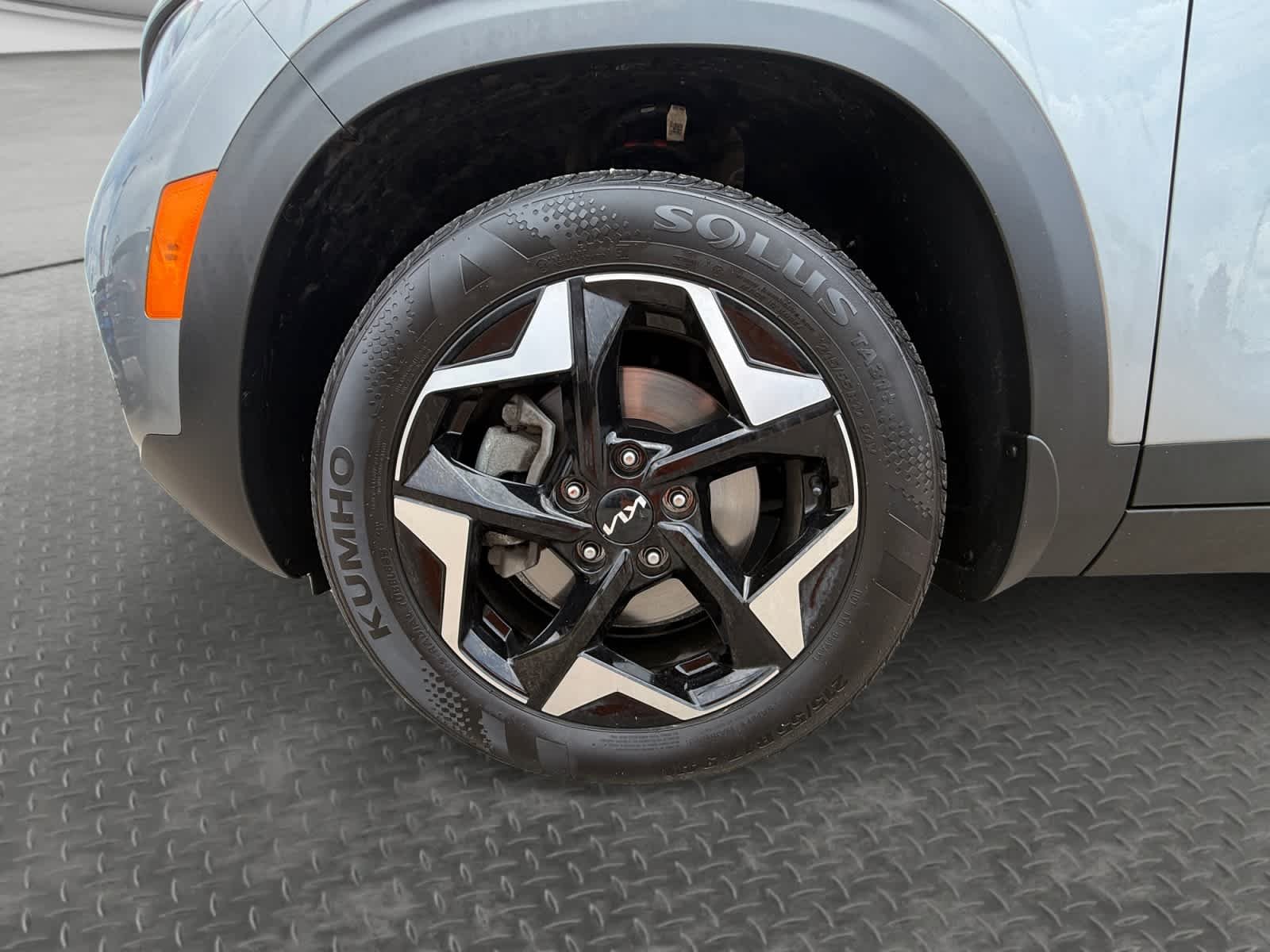 Used 2024 Steel Gray Kia EX image 9