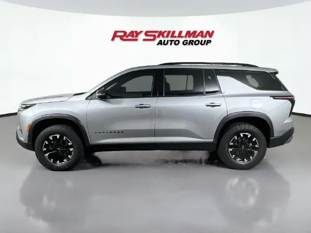 Used 2025 Gray Chevrolet Z71 image 4