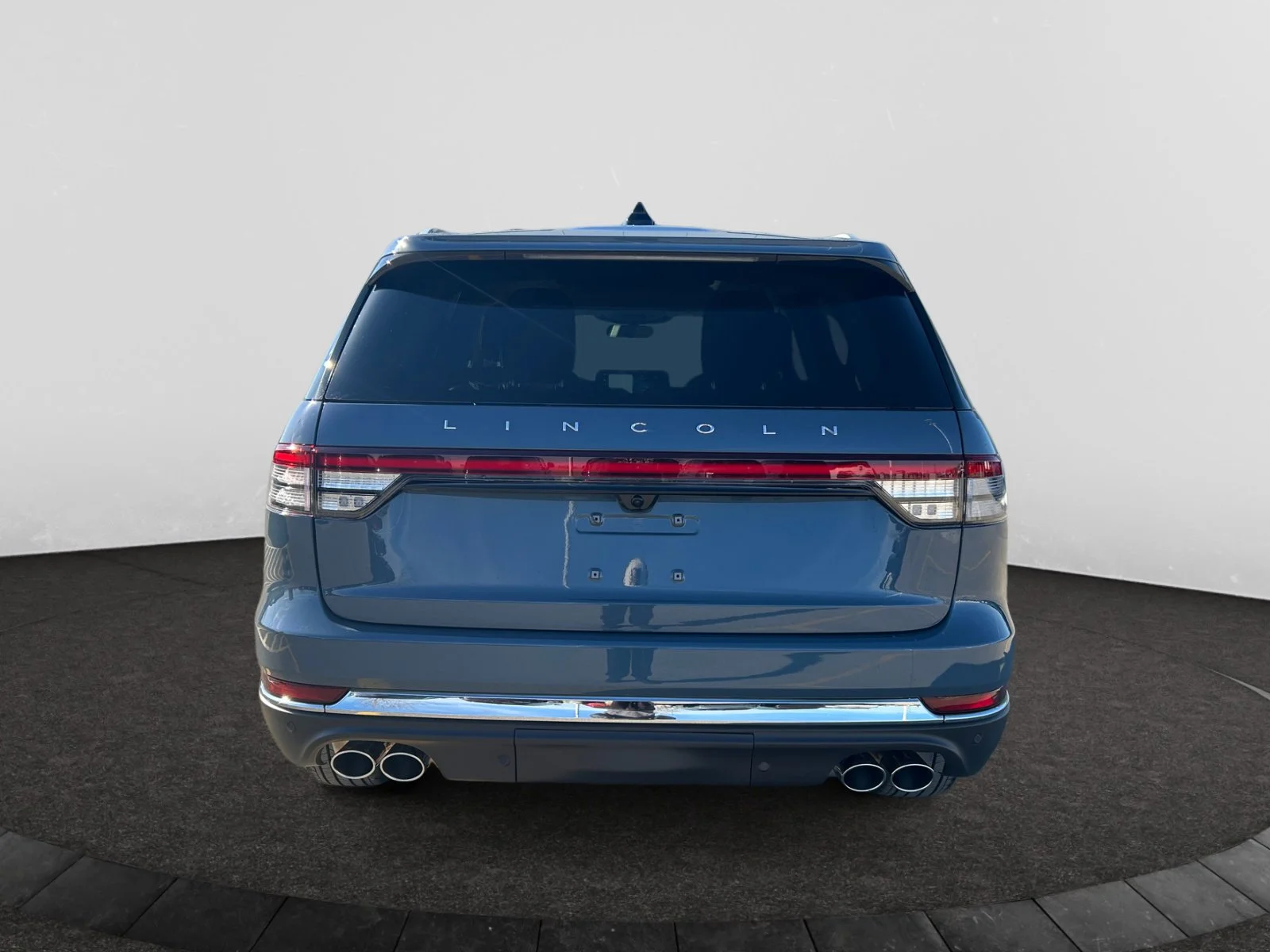 New 2026 Whisper Blue Metallic Clearcoat Lincoln Premiere image 4
