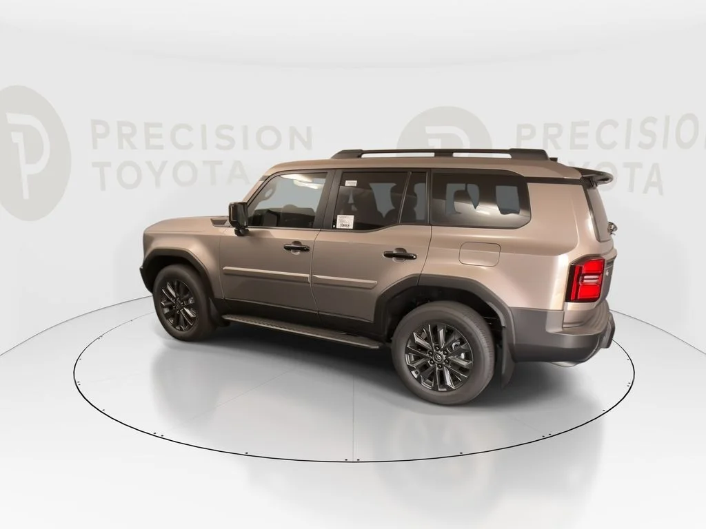 New 2027 Meteor Shower Toyota Land Cruiser image 13
