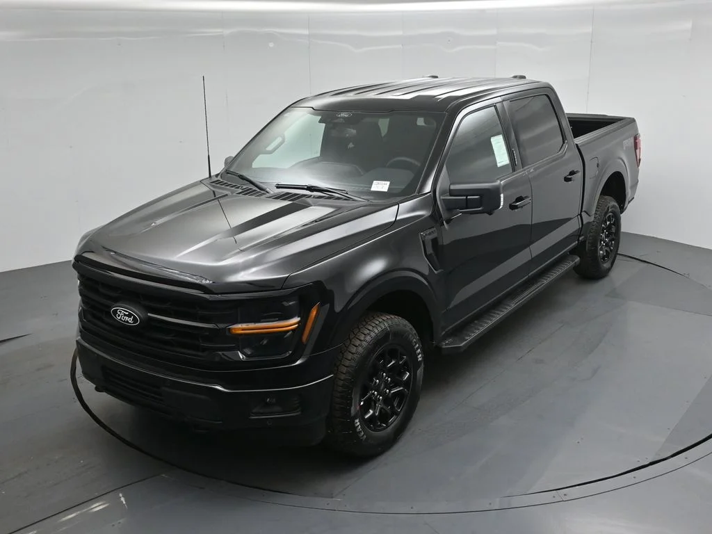 New 2026 Agate Black Metallic Ford XLT image 34