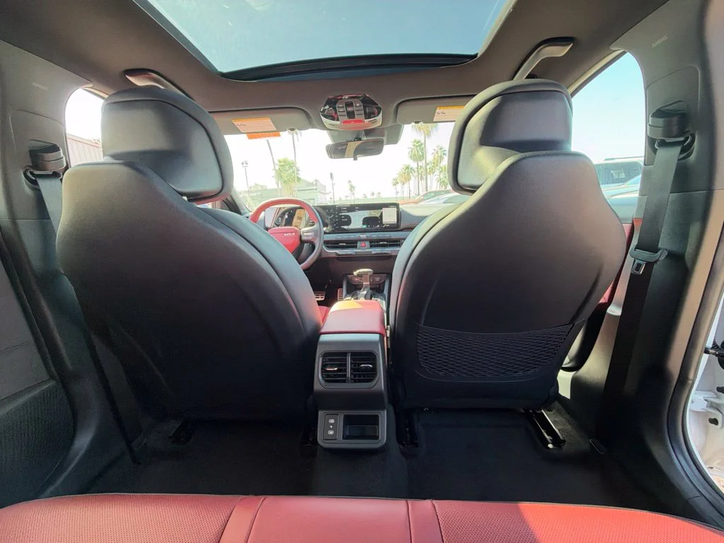 New 2027 White Kia GT-Line image 22