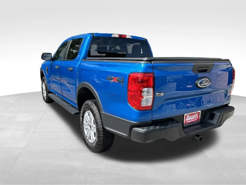 Used 2025 Blue Ford XL image 3