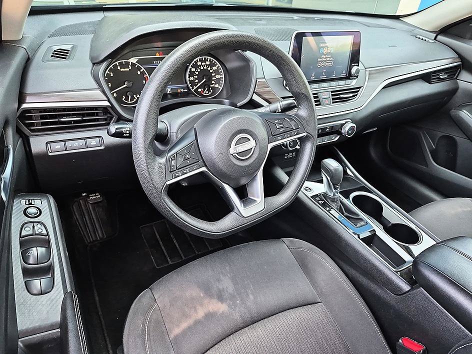 Certified Used 2024 Super Black Nissan 2.5 SV image 29
