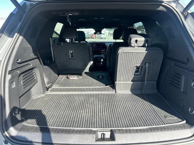 Used 2024 Sterling Gray Metallic Chevrolet Z71 image 21