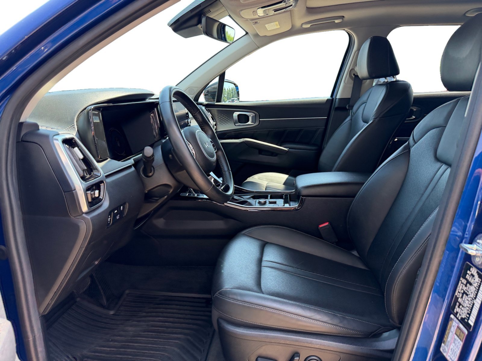 Used 2023 Sapphire Blue Kia SX image 8