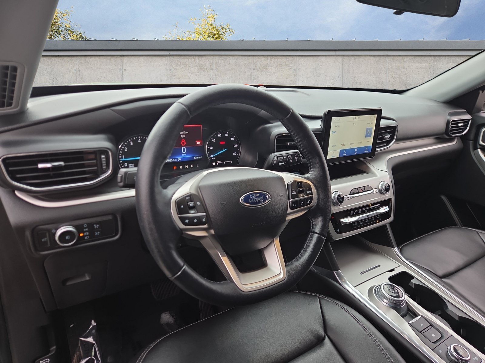 2022 Ford Explorer XLT - Photo 10