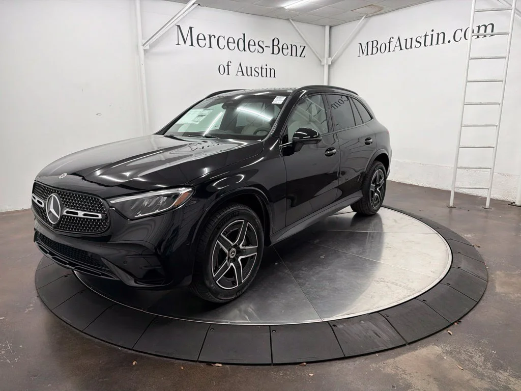 New 2027 Black Mercedes-Benz GLC 300 image 3