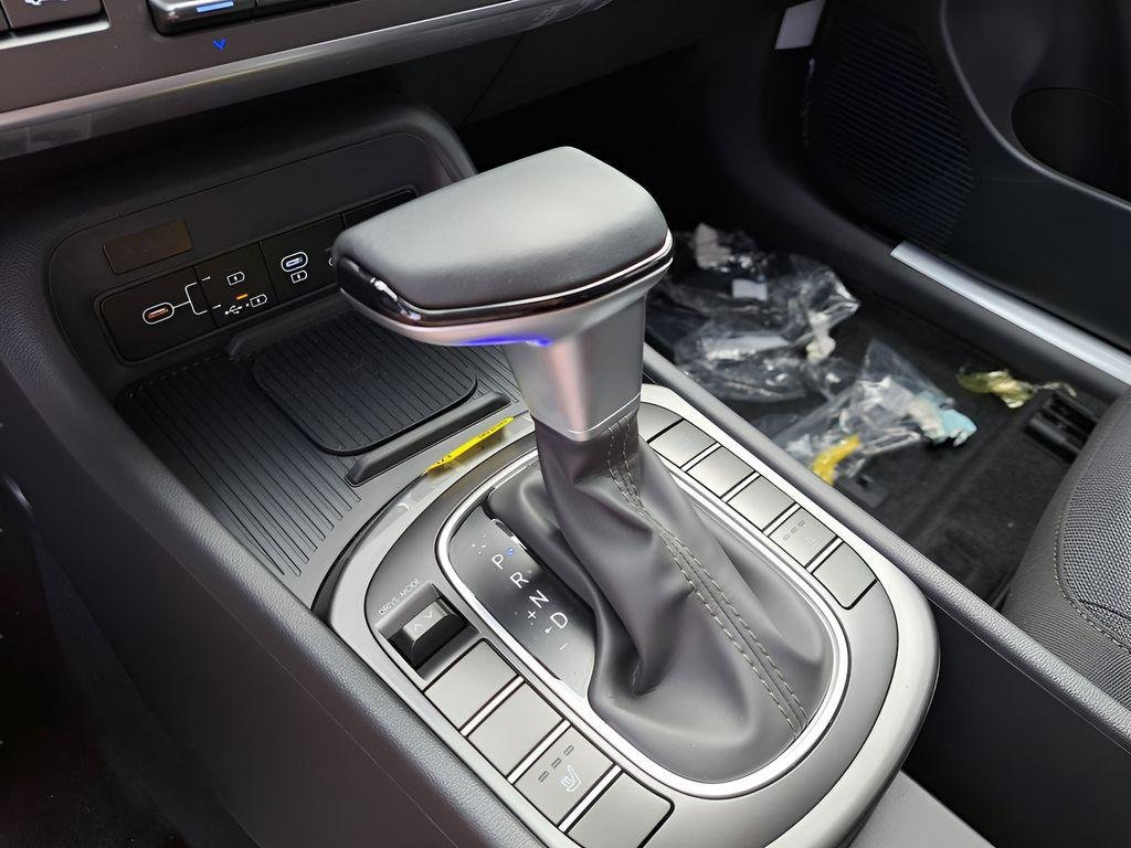 New 2026 Orange Hyundai SEL Sport FWD image 25