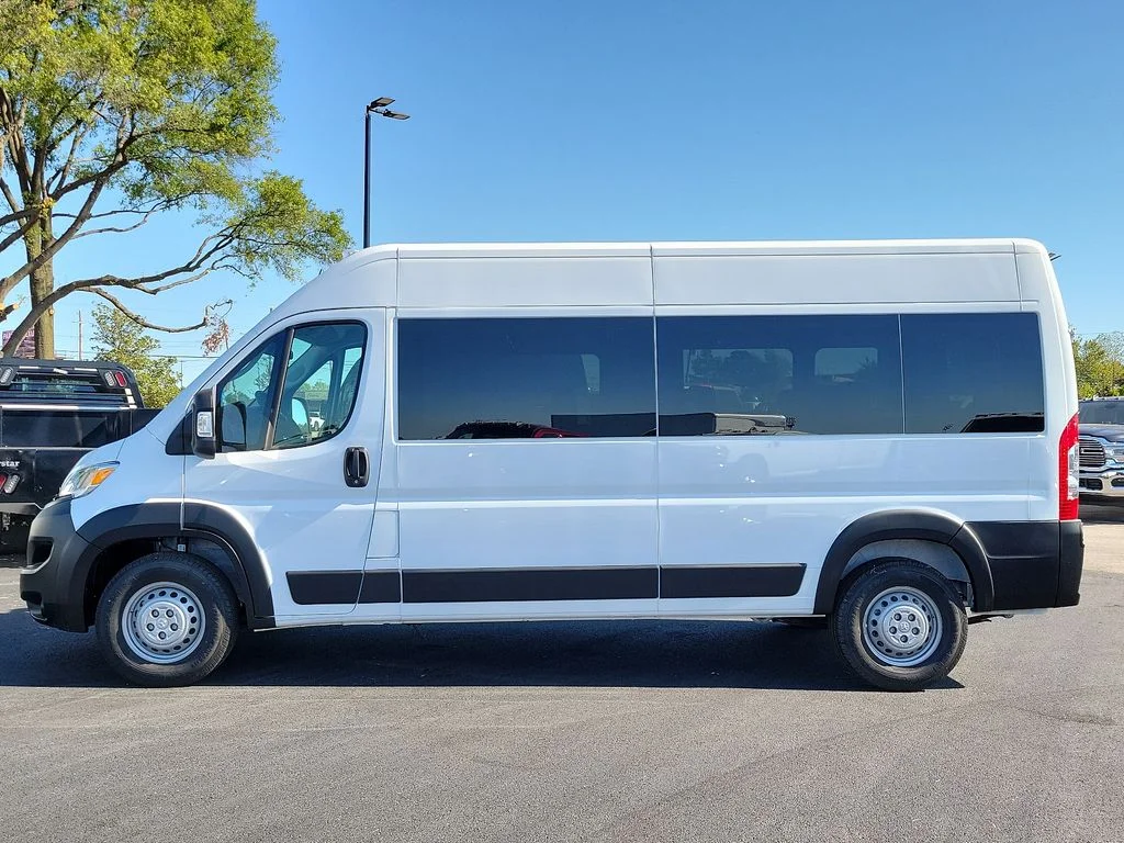 New 2024 Bright White Clear-Coat Exterior Paint RAM High Roof image 3
