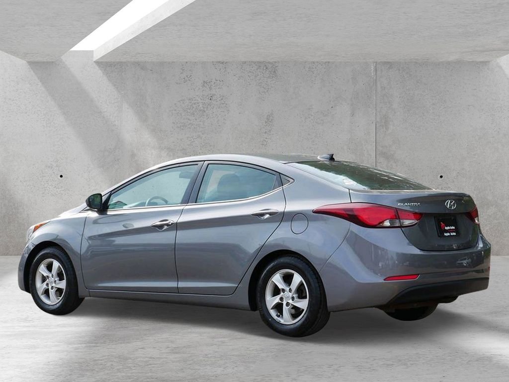 Used 2014 Gray Hyundai SE image 4