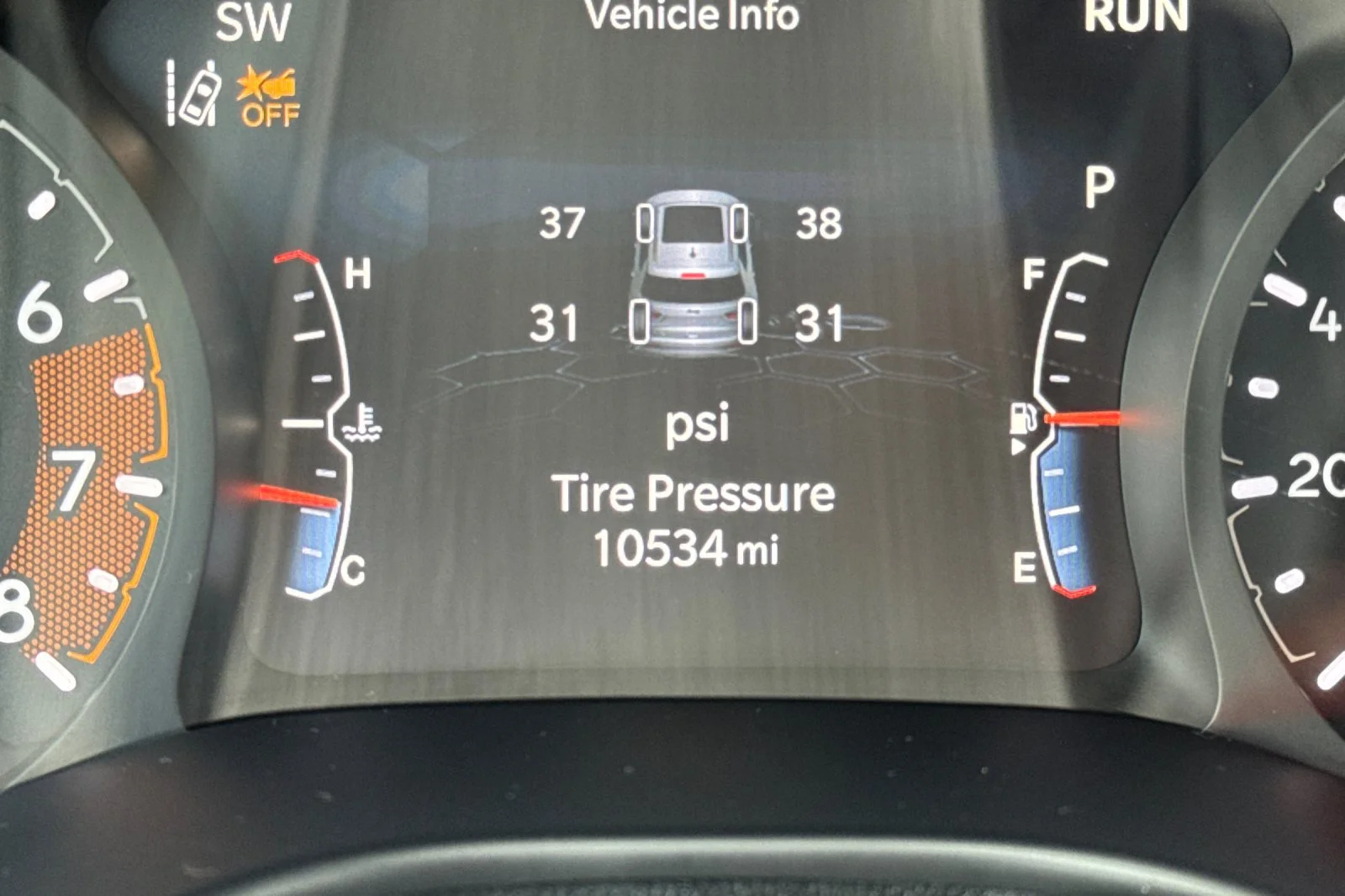 Used 2023 Gray Jeep Latitude image 23