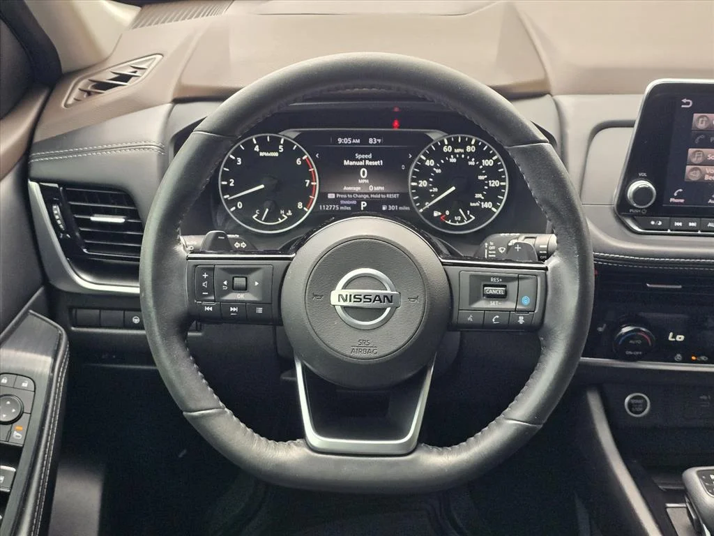 Used 2021 Gray Nissan SV image 13