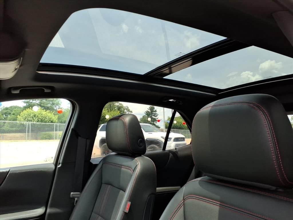 Used 2022 Blue Chevrolet RS image 13