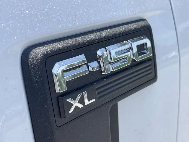 New 2026 Oxford White Ford XL image 7