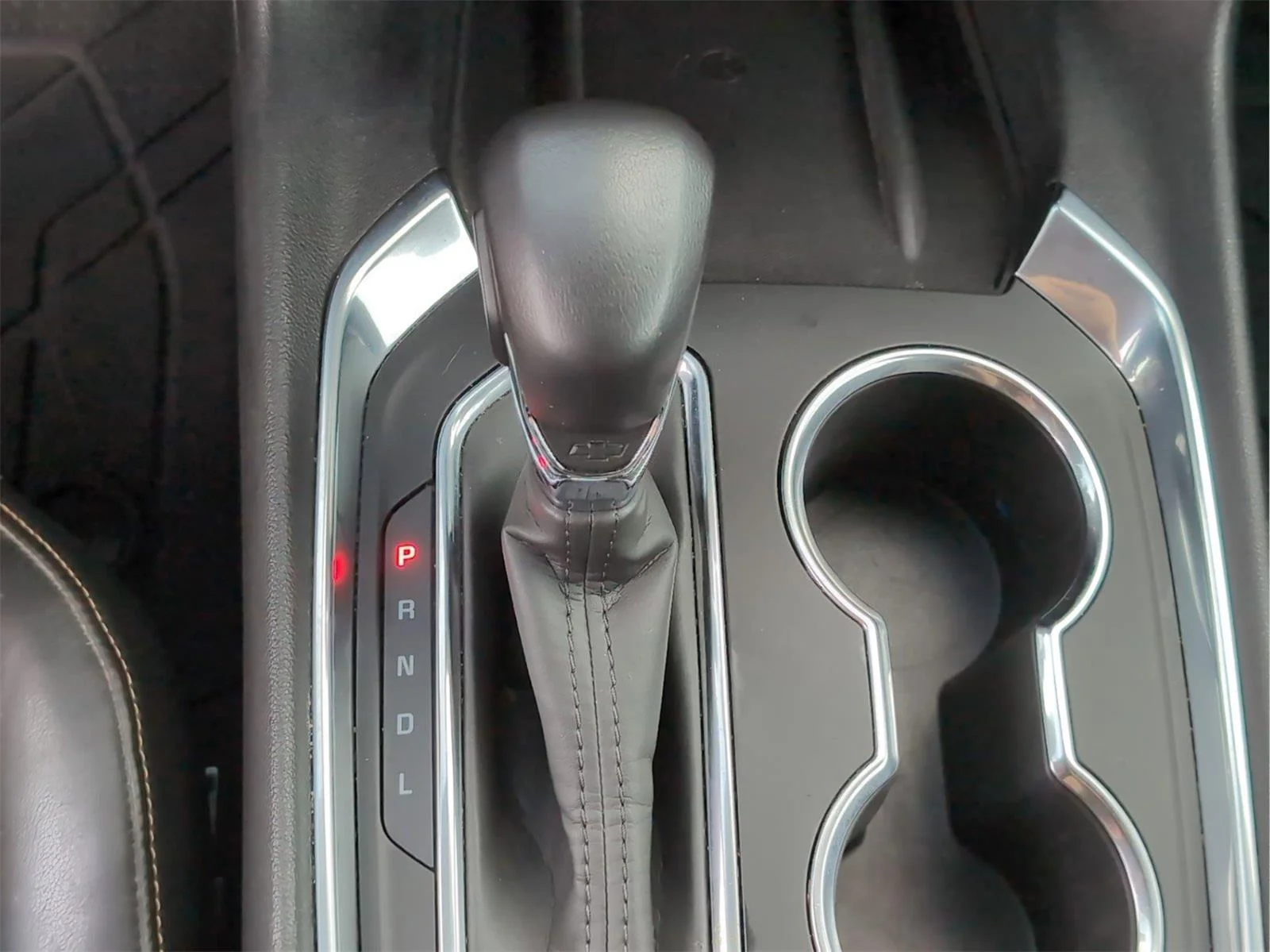 Used 2021 SILVER ICE METALLIC Chevrolet Premier image 21