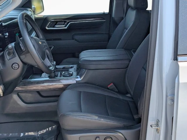 New 2026 Polar White Tricoat Chevrolet LTZ image 14