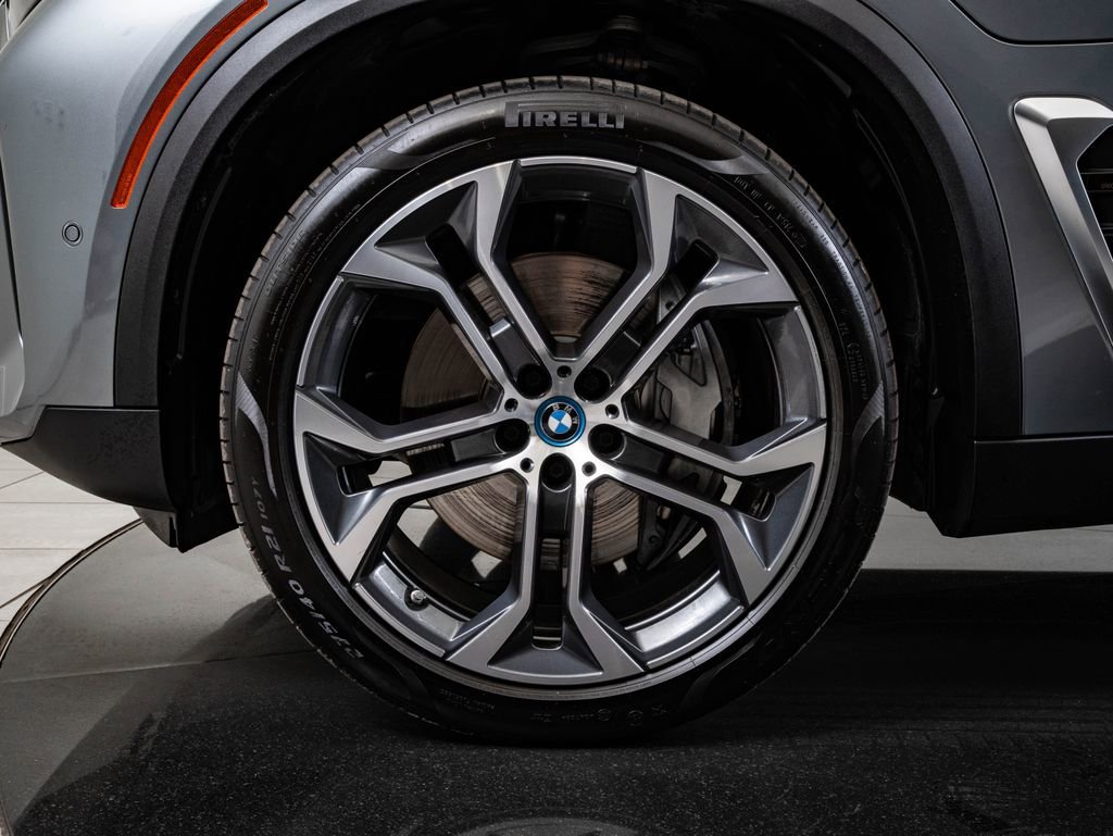 Used 2024 Skyscraper Gray Metallic BMW xDrive50e image 13